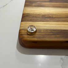 Load image into Gallery viewer, Cutting Board 18" x 14"